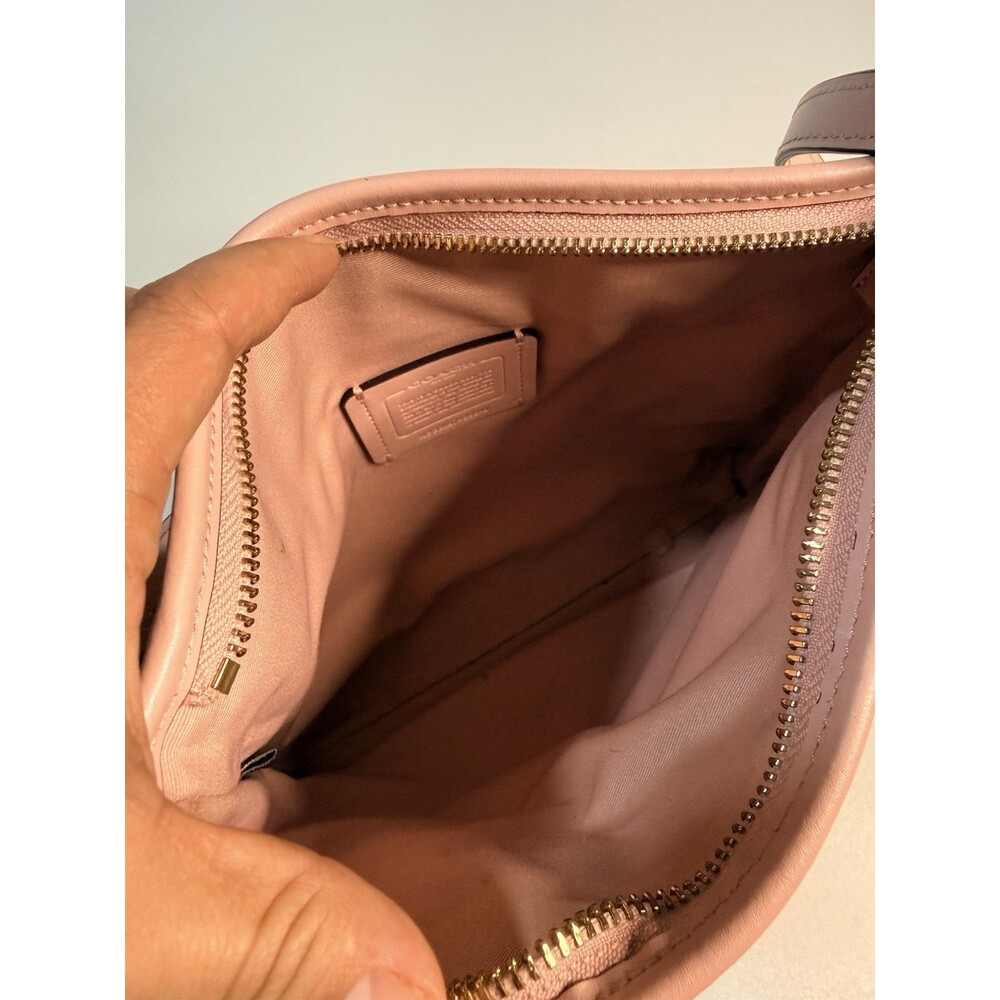 Coach Beige Signature Crossbody with Pink Trim - Picture 6 of 16